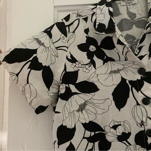Linen black and white floral button up vintage
